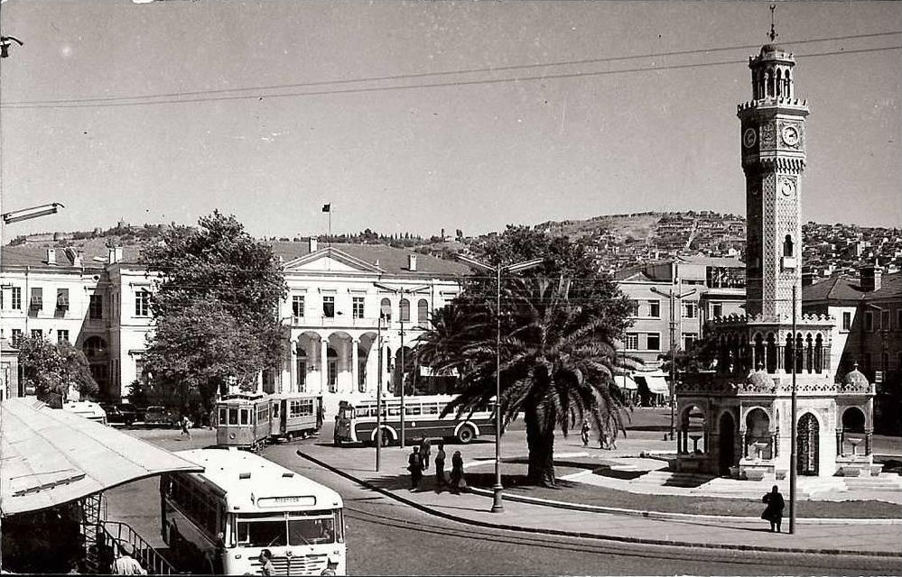 İZMİR’İN  İLK TÜRK HEKİMİ: DR.MUSTAFA ENVER BEY